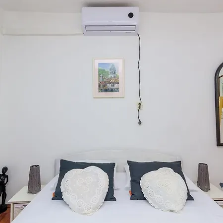 Apartment Old Town Budget