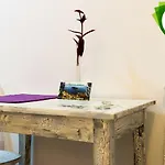 Old Town Budget Apartment *