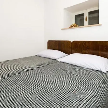 Apartamento Old Town Budget *