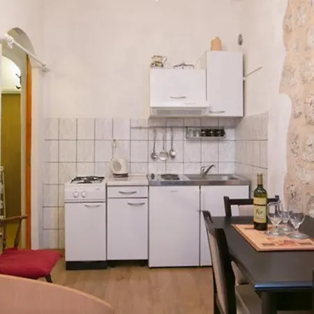 Old Town Budget Appartamento *