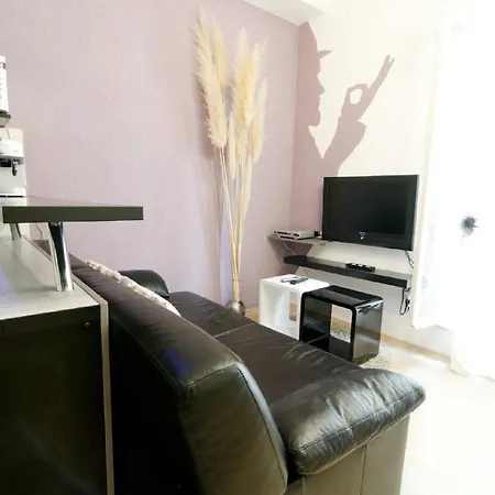 Old Town Budget Ragusa