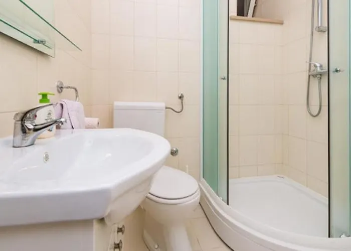 Old Town Budget 아파트 *