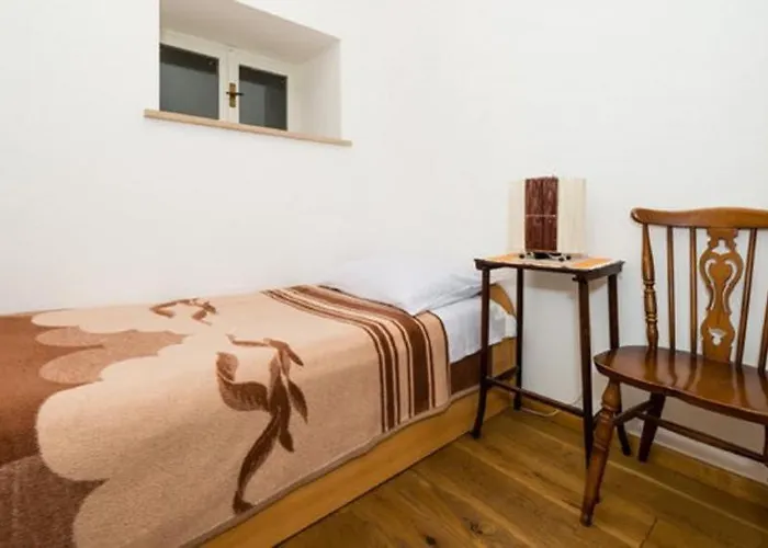 Old Town Budget 아파트 *