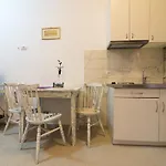 Old Town Budget Apartman