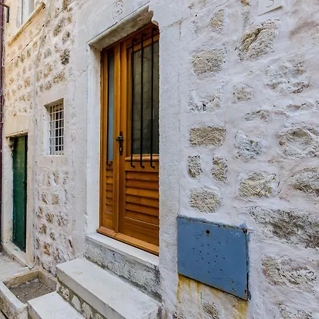 Old Town Budget Apartman